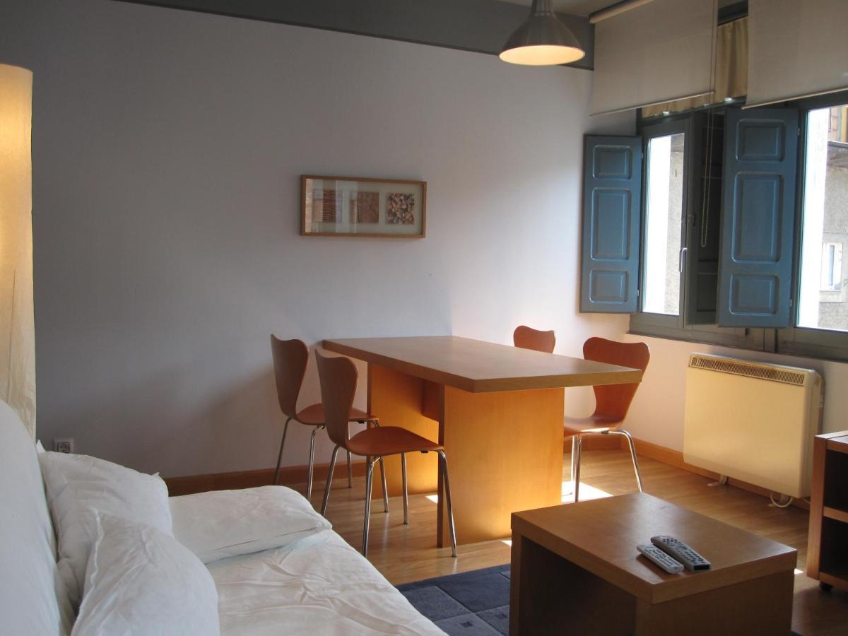 Apartamentos Legazpi Кангас дел Нарсеа Екстериор снимка